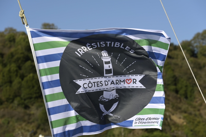 Les couleurs des Côtes d'Armor vont naviguer outre-Atlantique ! Photo : Thierry Jeandot.!