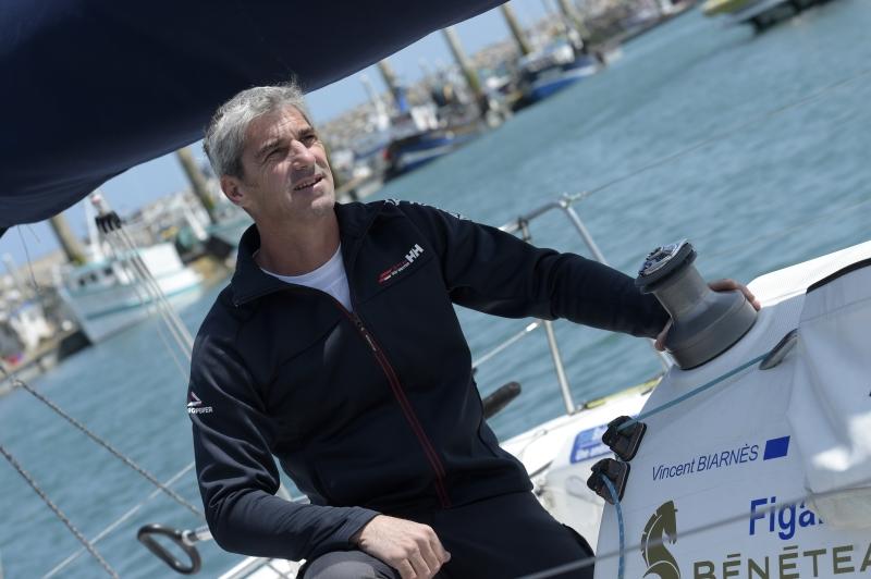 Pour sa 9e participation à la Solitaire du Figaro, Vincent Biarnès espère briller fin août à la barre de son bateau « Baie de Saint-Brieuc ». Photo : Thierry Jeandot Vincent Biarnès