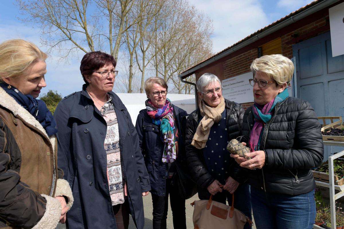 Marie-Christine Cotin, vice-présidente du Département (2è en partant de la gauche) à la recyclerie du Casci Marie-Christine Cotin, vice-présidente du Département (2è en partant de la gauche) à la recyclerie du Casci
