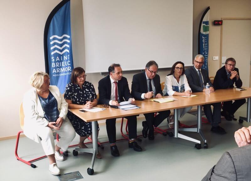 Conférence de presse de présentation de la filière santé qui vient de s'ouvrir sur le Campus Mazier à Saint-Brieuc.