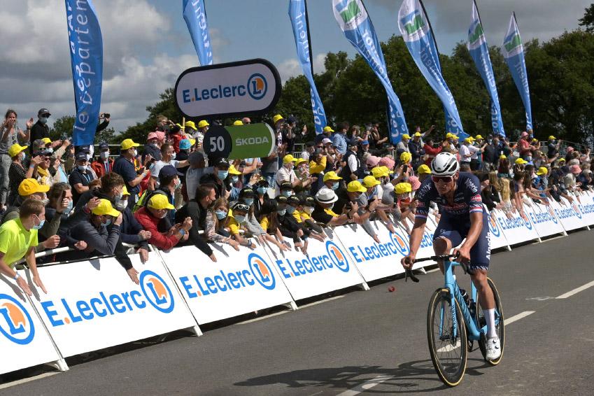 Arrivee du Tour de France 2021 a Guerledan Mur de Bretagne Cotes d Armor le Departement