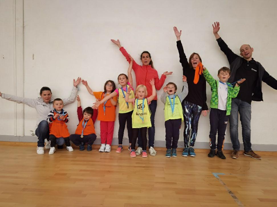 Samedi 26 juin. Dernière séance de l'année au gymnase Brizeux, à Saint-Brieuc, pour un relais en athlétisme parents / enfants (photo DR).