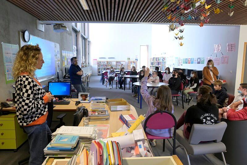 Première rencontre de la série, au collège Per-Jakez Helias de Merdrignac, avec Léa Séguin et Patrice Hénaff. Photo : Thierry Jeandot