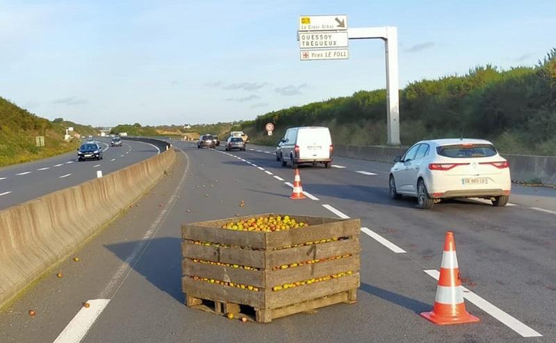 Non sécurisés, les chargements peuvent causer peuvent causer de graves accidents s'ils sont perdus sur la route.