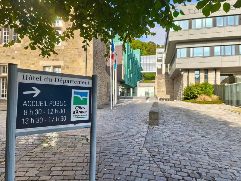 Conseil départemental des Côtes d&#039;Armor à Saint-Brieuc (photo)