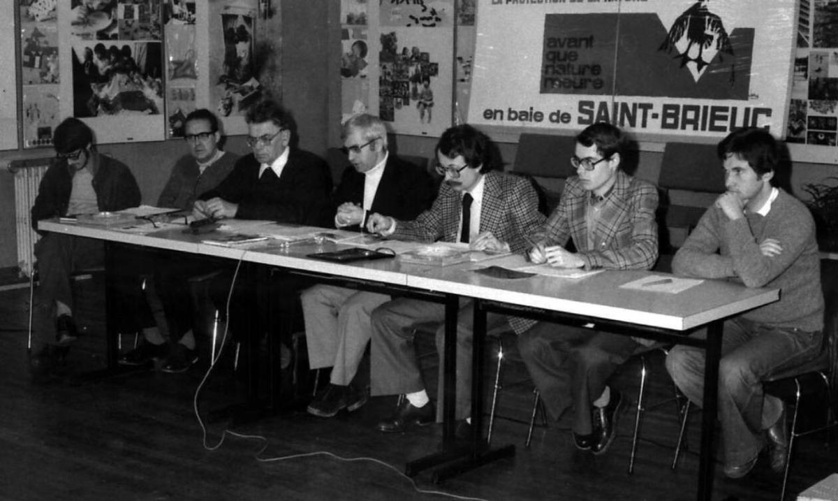 Fondation de l'association dans une chapelle à Saint-Brieuc en 1973.