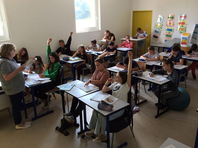 Vue générale de la classe flexible du collège saint-yves de Tréguier